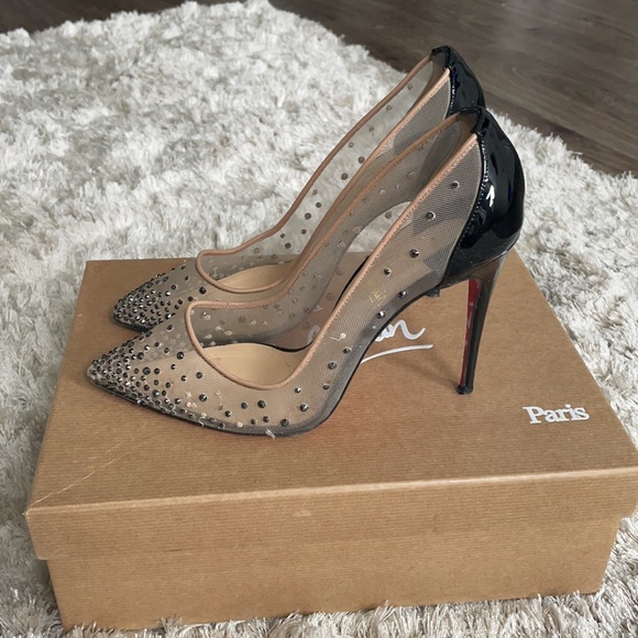 Christian Louboutin pump - Picture 4 of 11